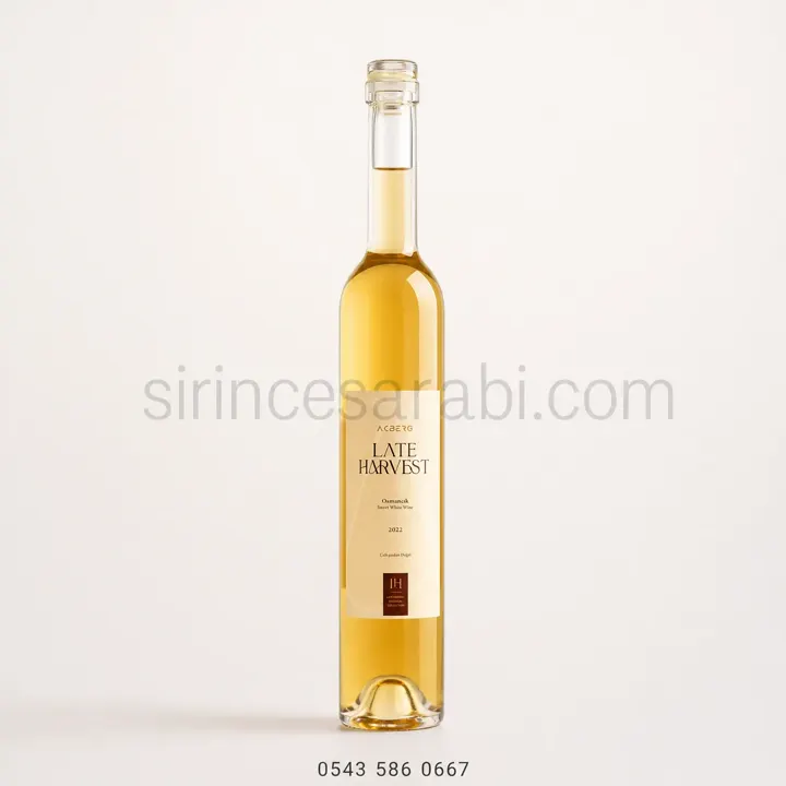 Akberg Late Harvest Osmanca 500 ml beyaz şarap şişesi