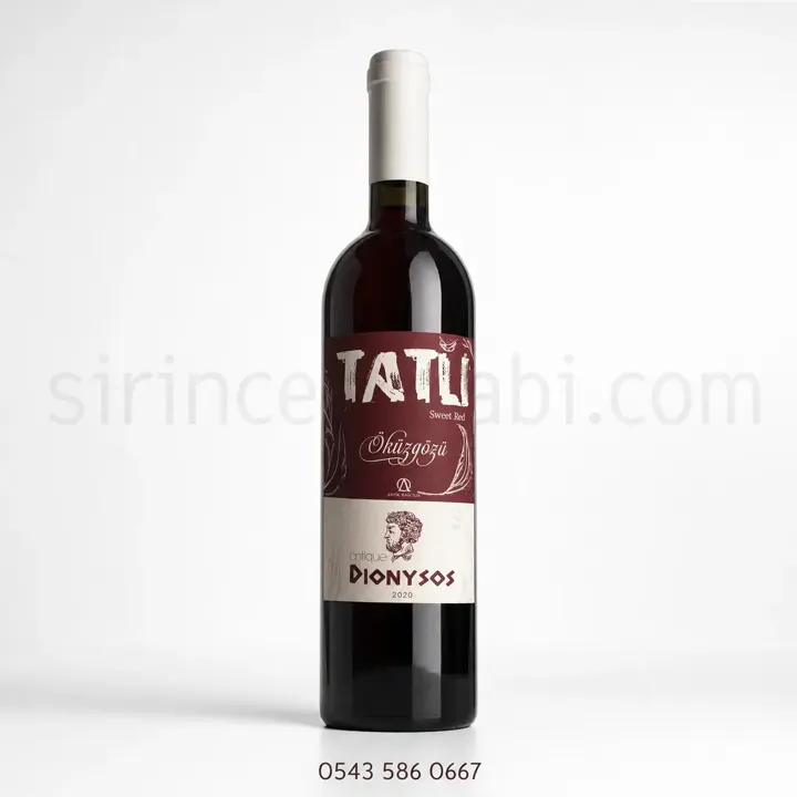 750 ml hacimli Dionysos Tatlı Öküzgözü kırmızı şarap şişesi.