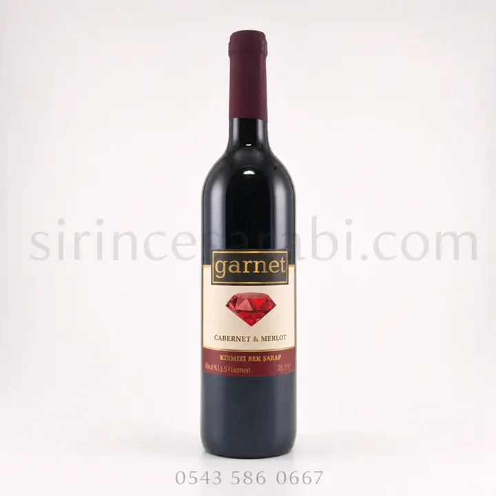 Garnet Cabernet Merlot 750 ml şişe etiketi ve üzüm içeriği bilgisi